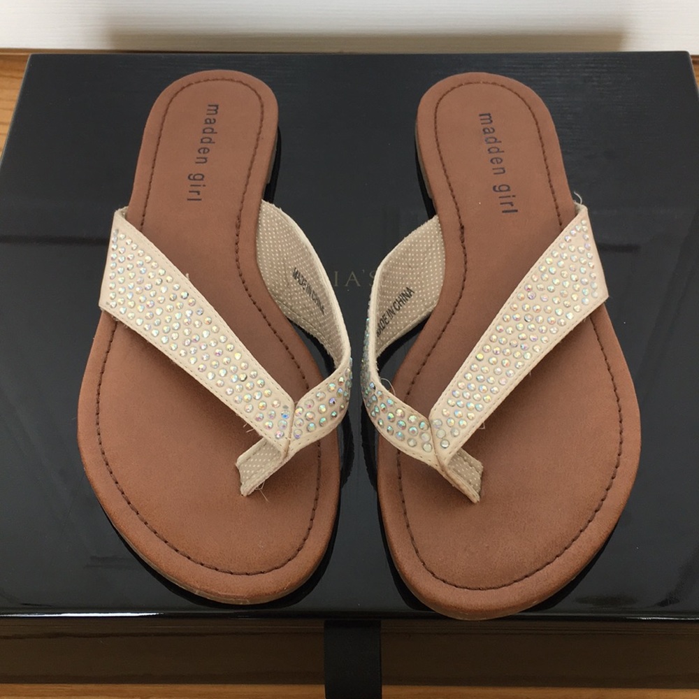 Madden Girl Flip Flops